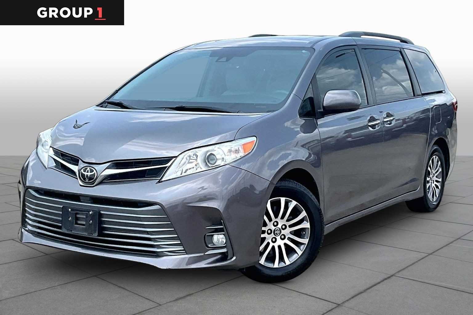 2020 Toyota Sienna XLE