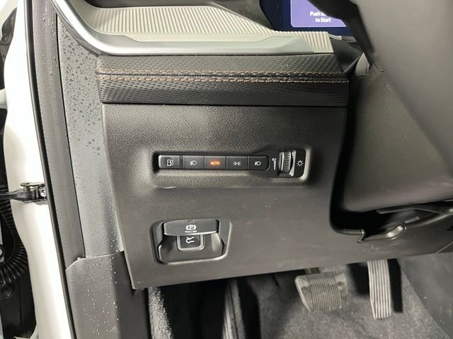 Used 2026 White Jeep Limited image 18
