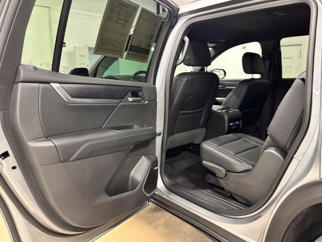 Used 2026 Sterling Metallic GMC Elevation image 18