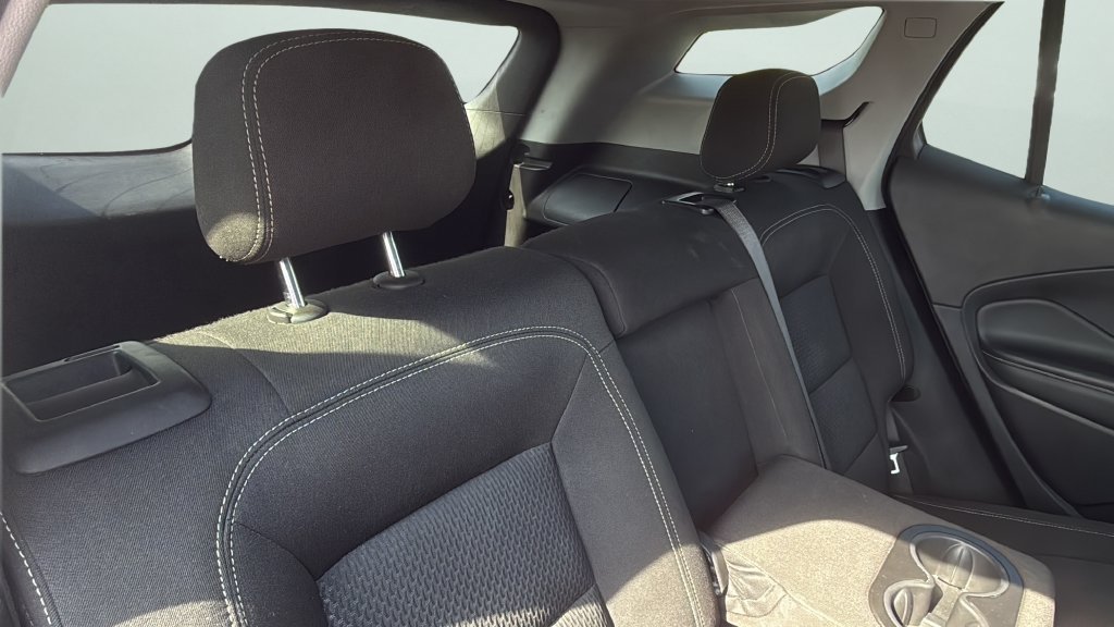 2024 GMC Terrain SLE - Photo 11