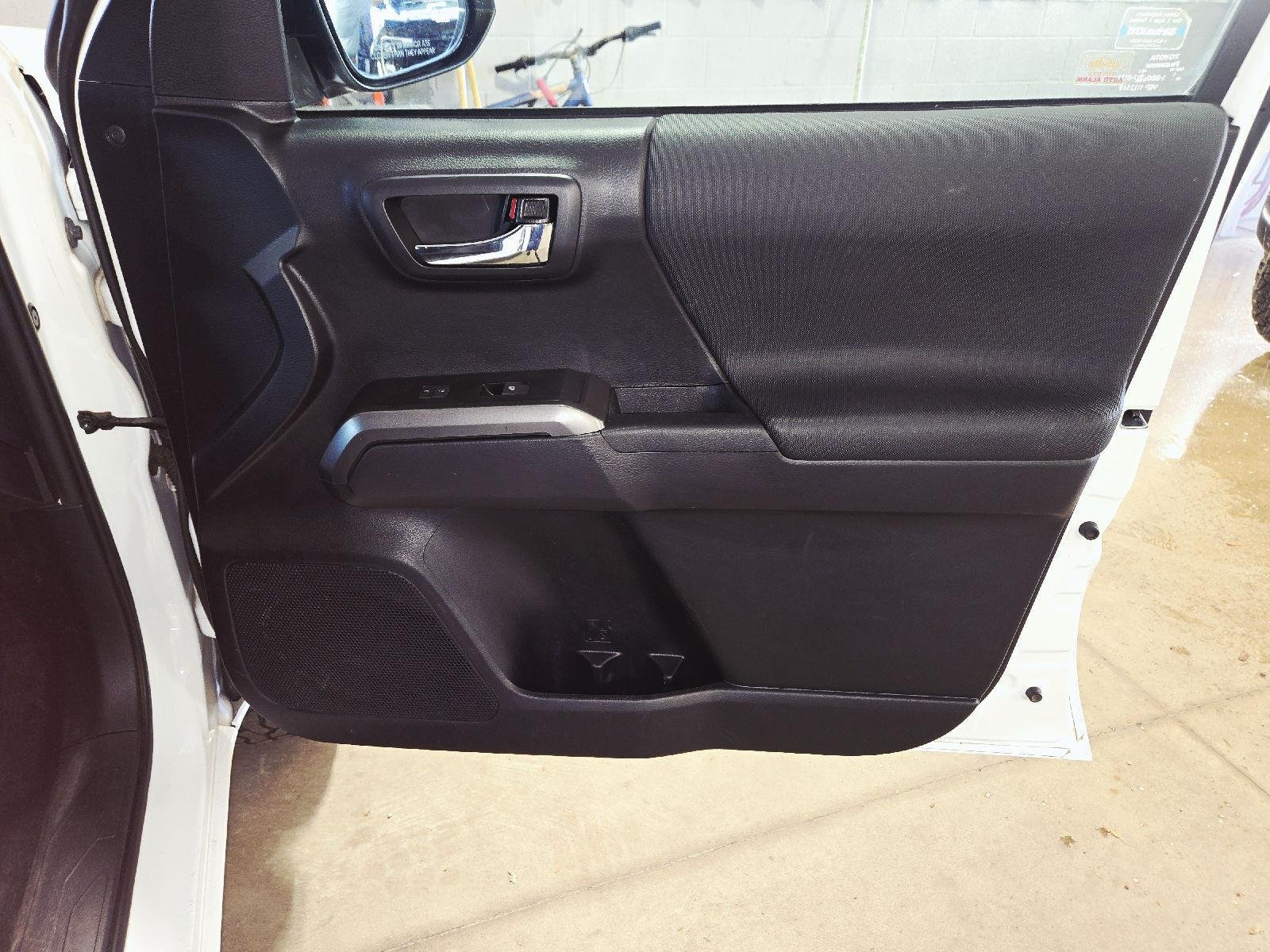 Used 2019 Super White Toyota TRD Off Road image 48