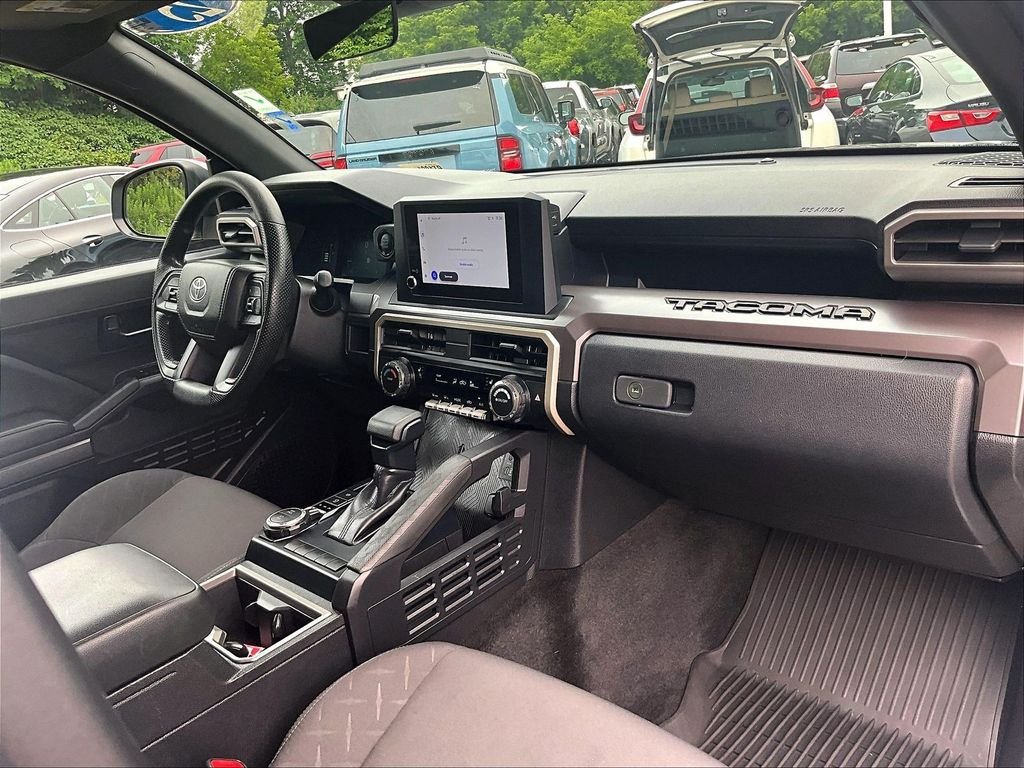 Used 2025 Silver Toyota SR5 image 14