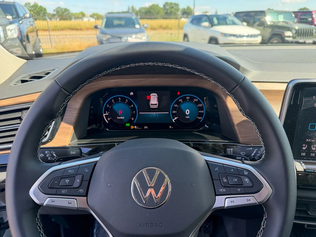 New 2026  Volkswagen SE w/Technology image 15