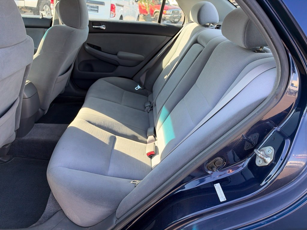 Used 2006 Blue Honda SE image 14
