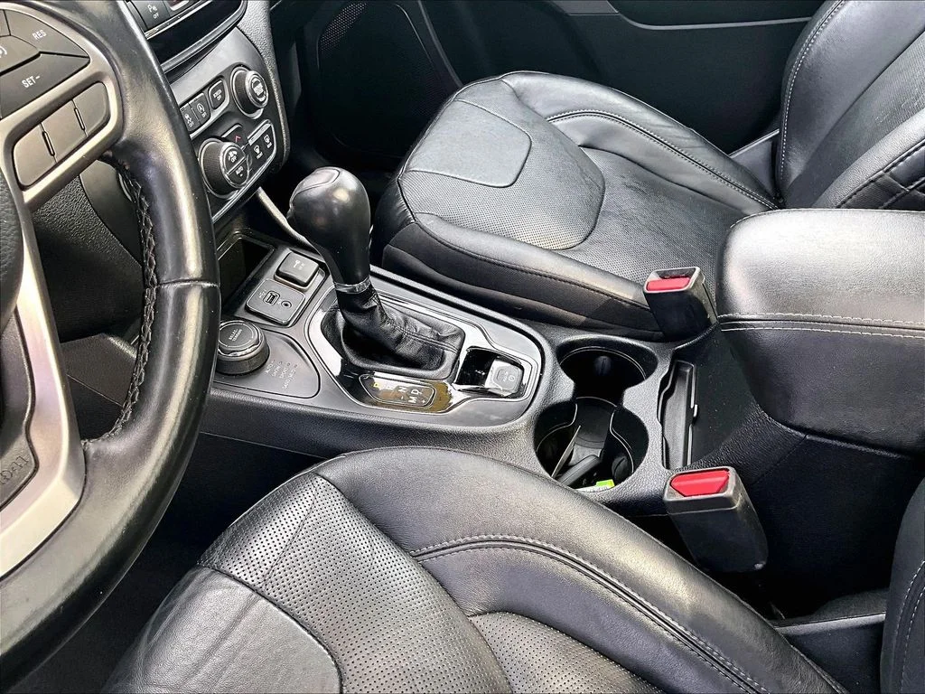 Certified Used 2020 Black Jeep Limited image 22