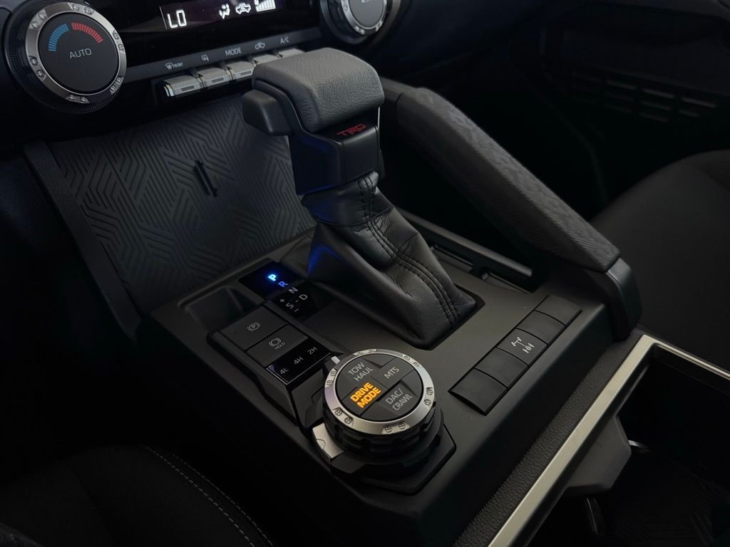 2025 Toyota Tacoma TRD Off Road - Photo 28