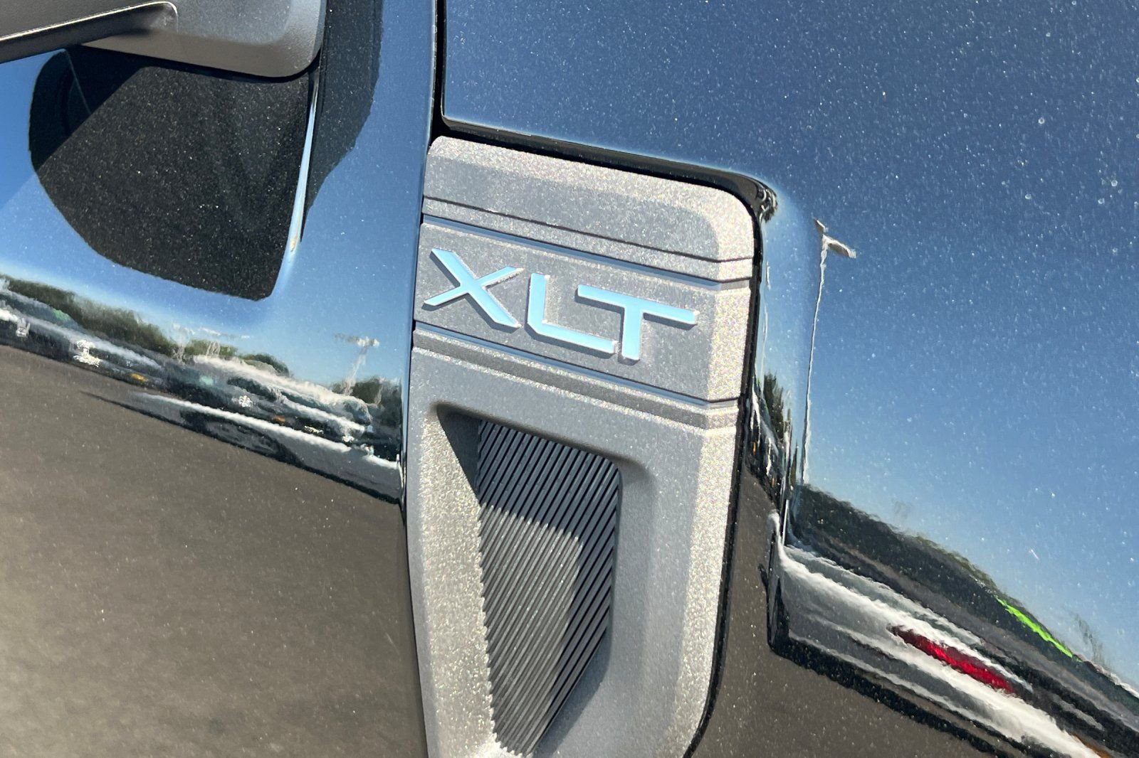2025 Ford Maverick XLT - Photo 25