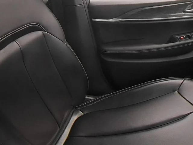 Used 2025 White Jeep Limited image 37