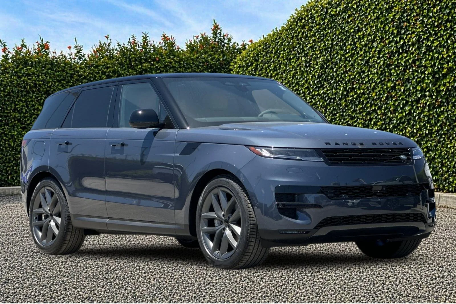 New 2026 Varesine Blue Land Rover SE image 8