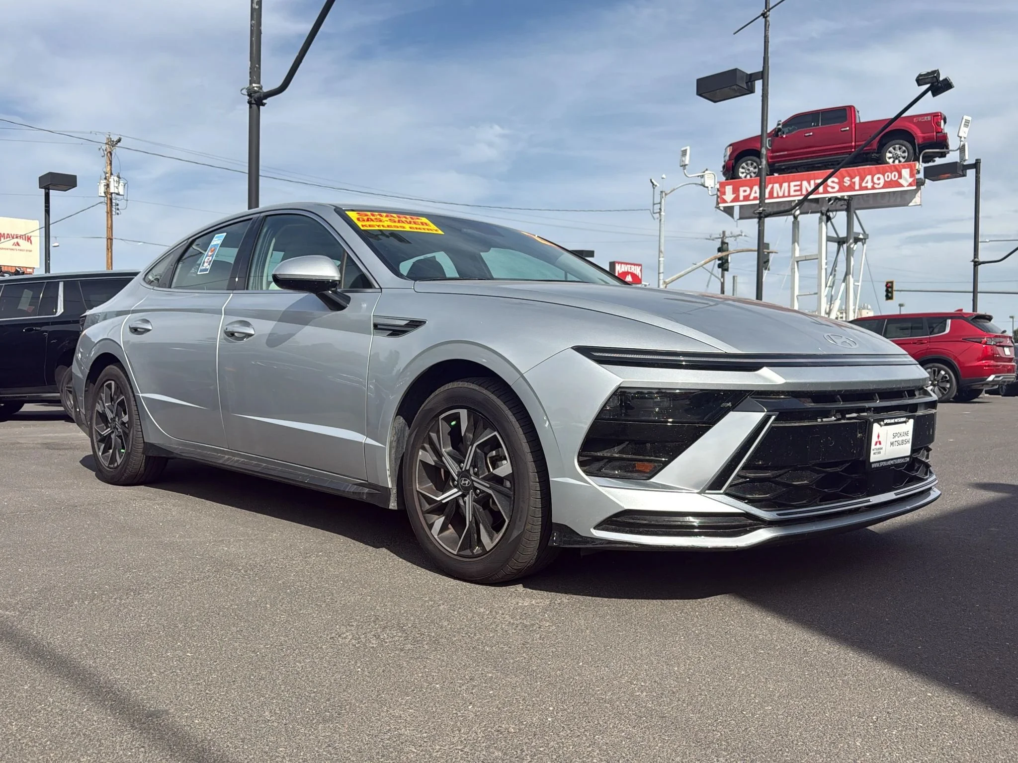 Used 2025 Aero Silver Hyundai SEL image 30
