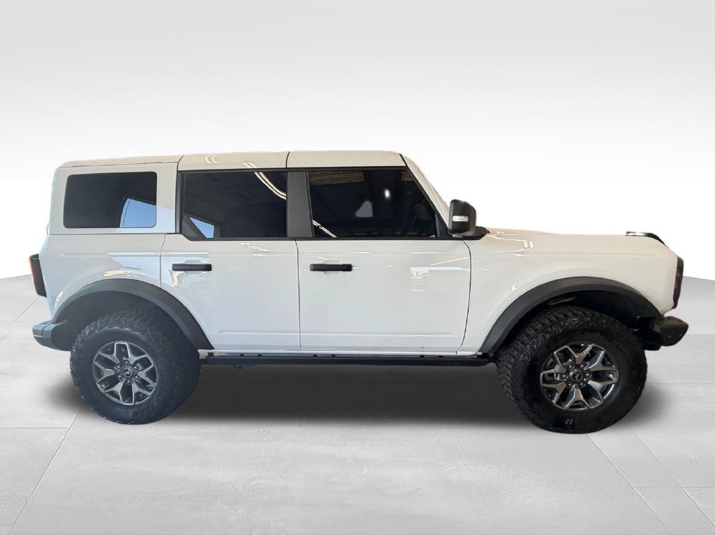 Used 2025 White Ford Badlands image 7