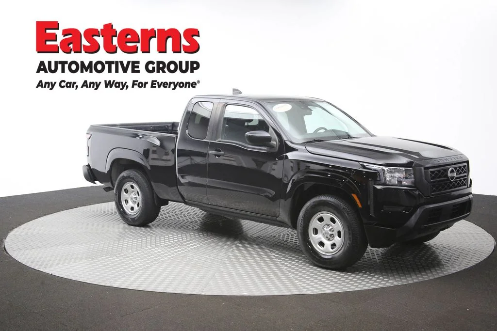 Used 2022 Black Nissan S image 46