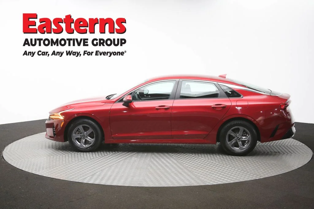 Used 2023 Red Kia LXS image 59