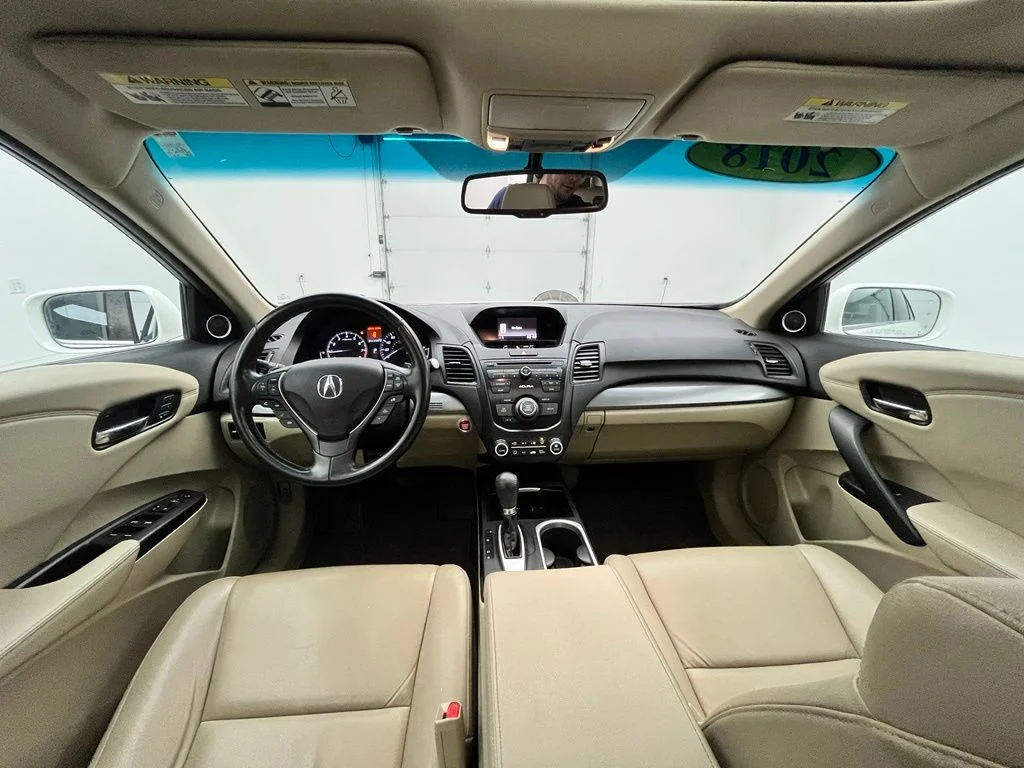 Used 2018  Acura Base image 4