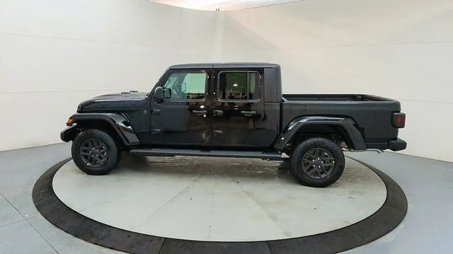 New 2026 Black Clear-Coat Exterior Paint Jeep Sport S image 7