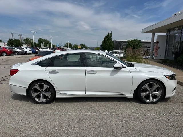 Used 2020 White Honda Touring 2.0T image 3