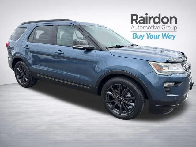 Used 2018 Blue Metallic Ford XLT image 1