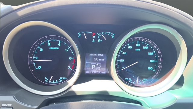Used 2008 Red Toyota Base image 17