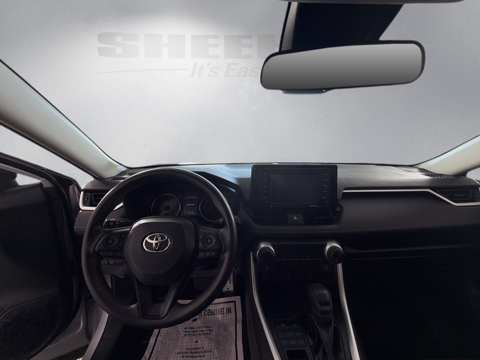 Used 2022 Silver Toyota LE image 3
