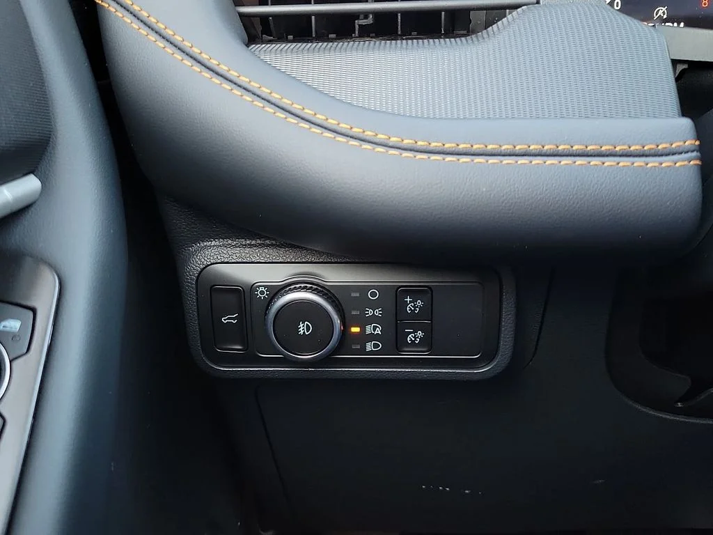 New 2026 Carbonized Gray Metallic Ford Tremor® image 15