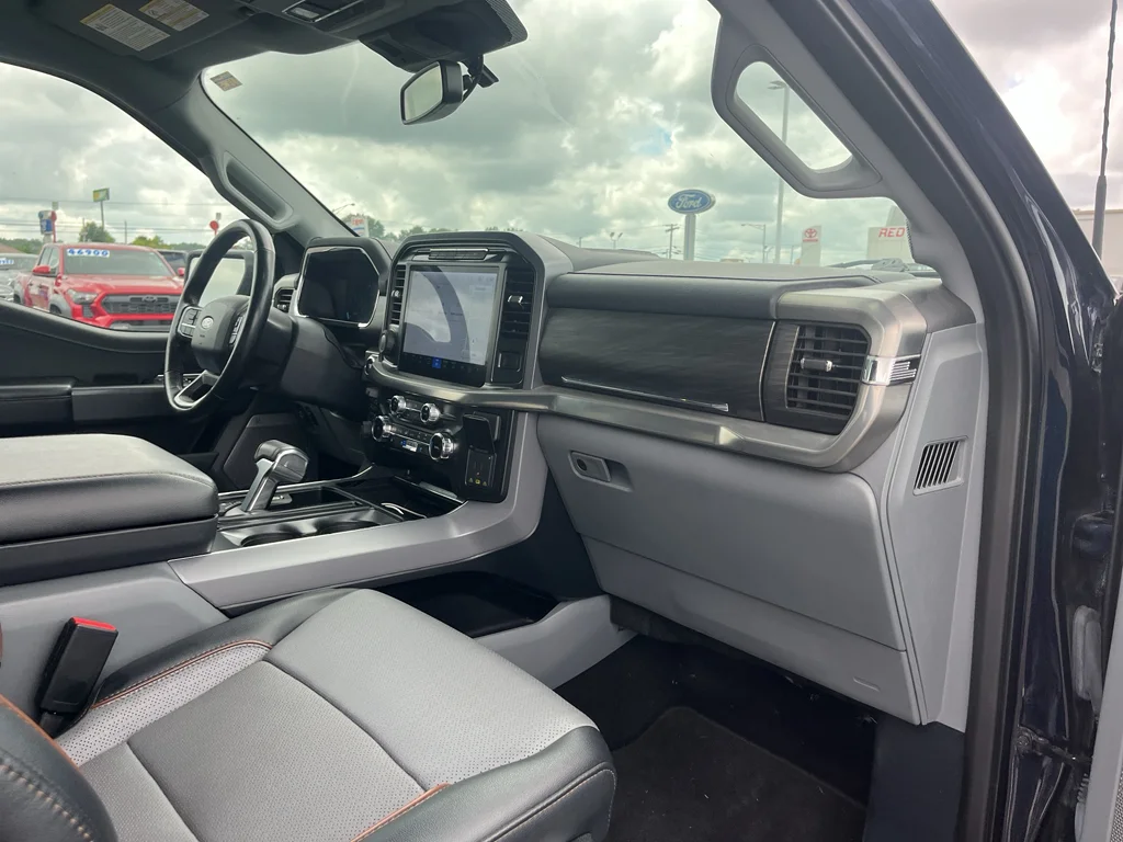 Used 2024 Antimatter Blue Metallic Ford LARIAT image 20