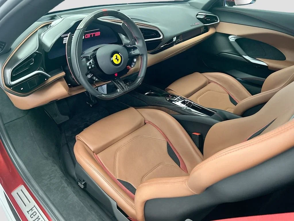 Used 2025 Rosso Fiorano Ferrari  image 9