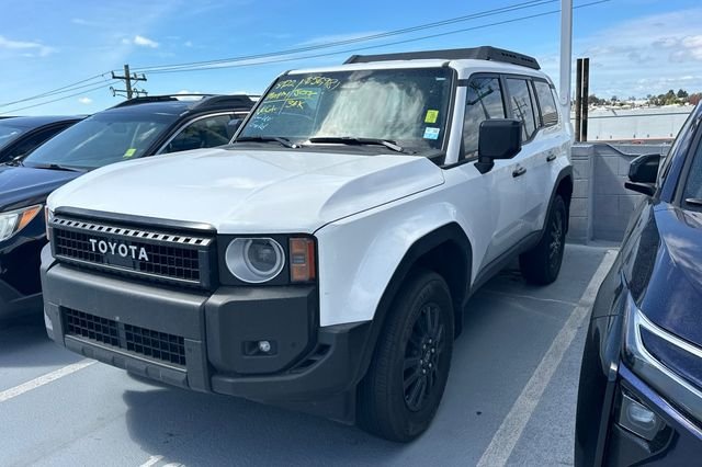 Used 2025 White Toyota 1958 image 1