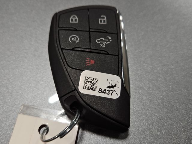 Used 2024 Gray Chevrolet ZR2 image 27