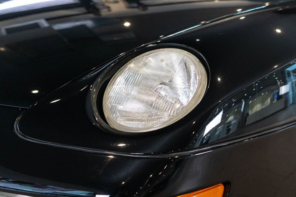 Used 1994 Black Porsche Base image 13