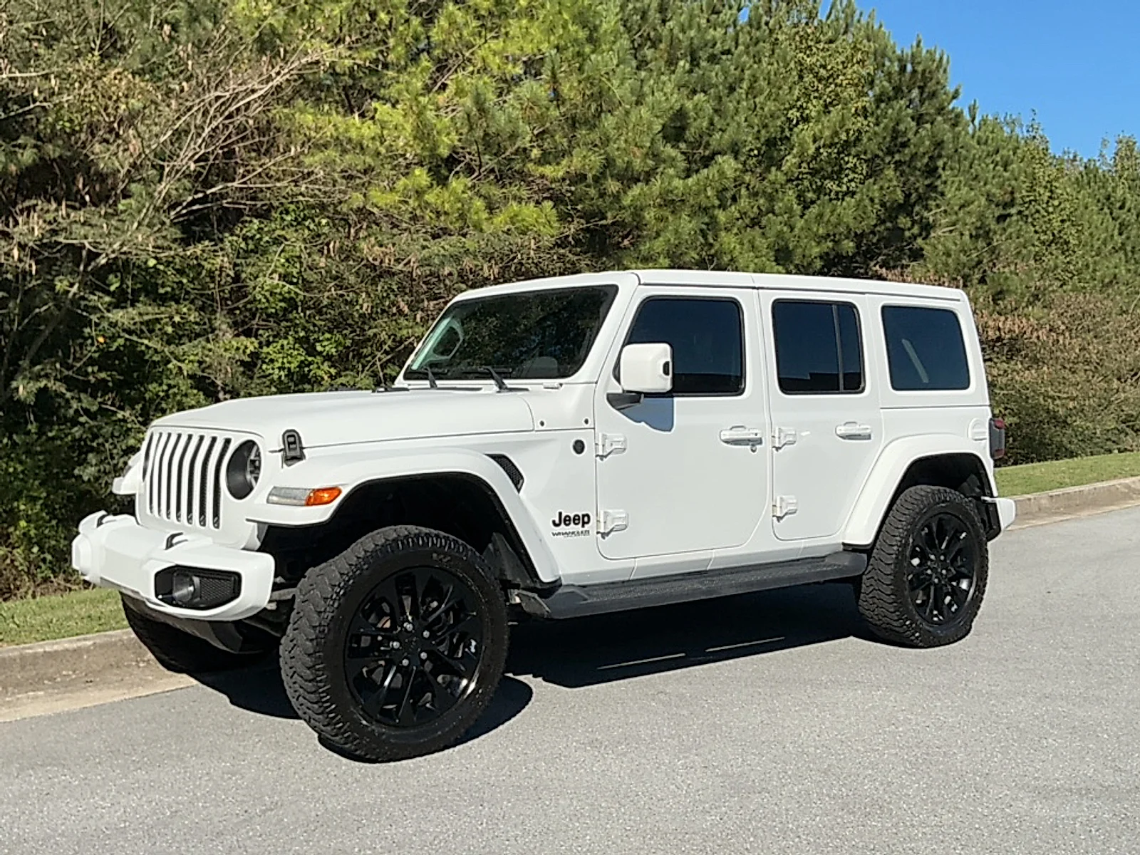 Used 2021 Bright White Clearcoat Jeep High Altitude 4x4 image 6