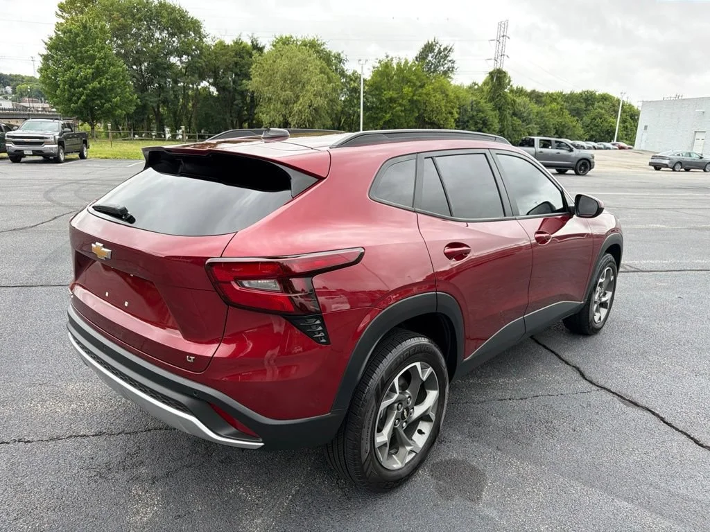 Used 2024 Crimson Metallic Chevrolet LT image 9