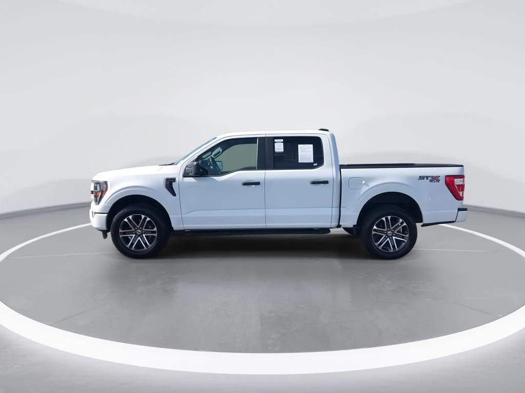 Used 2023 White Ford XL image 5