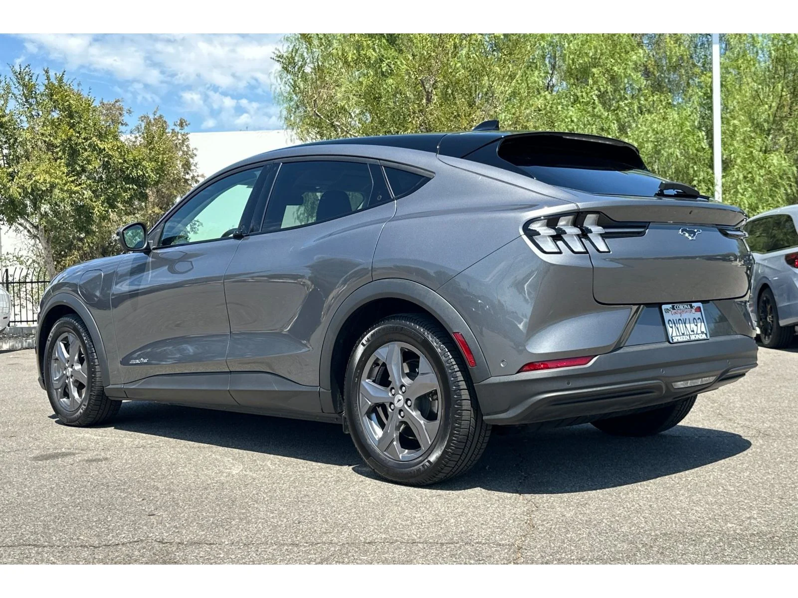 Used 2023 Carbonized Gray Metallic Ford Select image 3