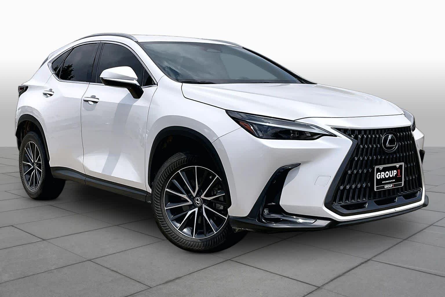 Used 2024 Eminent White Pearl Lexus  image 3