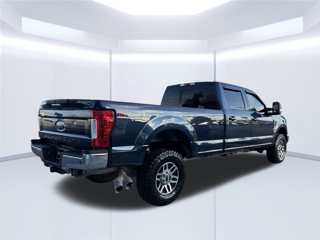 Used 2019 Blue Ford Lariat image 7