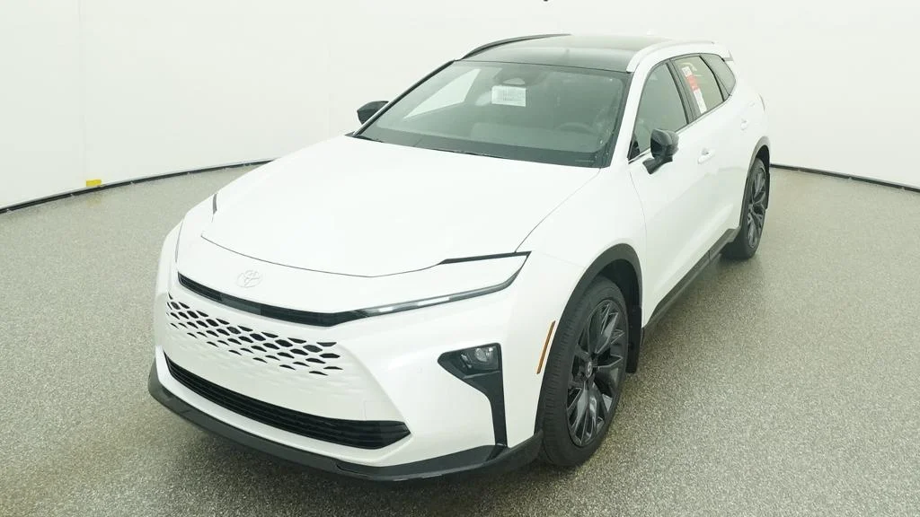 New 2026 Oxygen White Toyota Limited image 20
