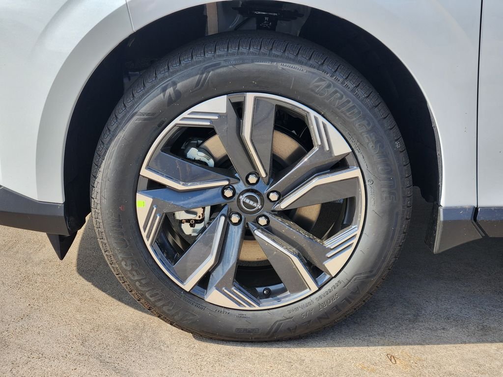 New 2026 Everest White Pearl TriCoat Nissan SL image 10