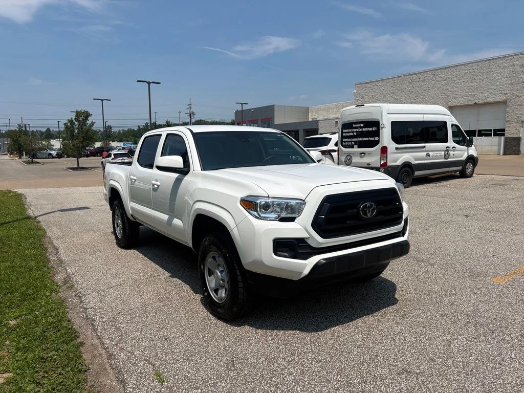 Certified Used 2022 White Toyota SR image 8