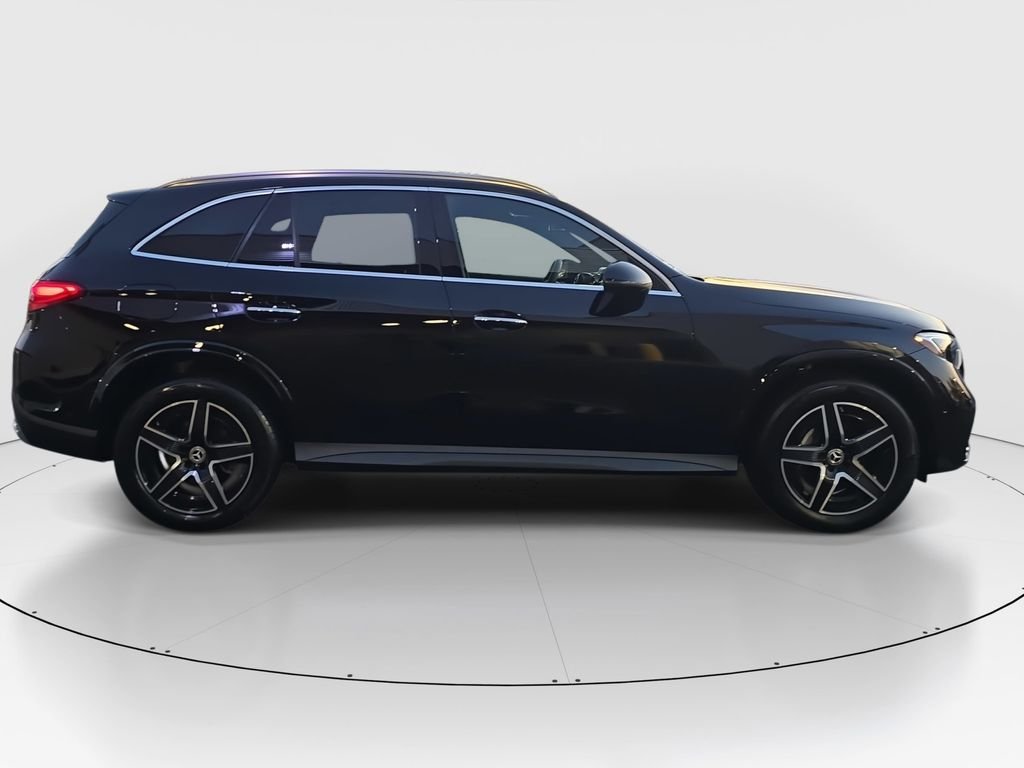 Certified Used 2026 Black Mercedes-Benz GLC 300 image 4