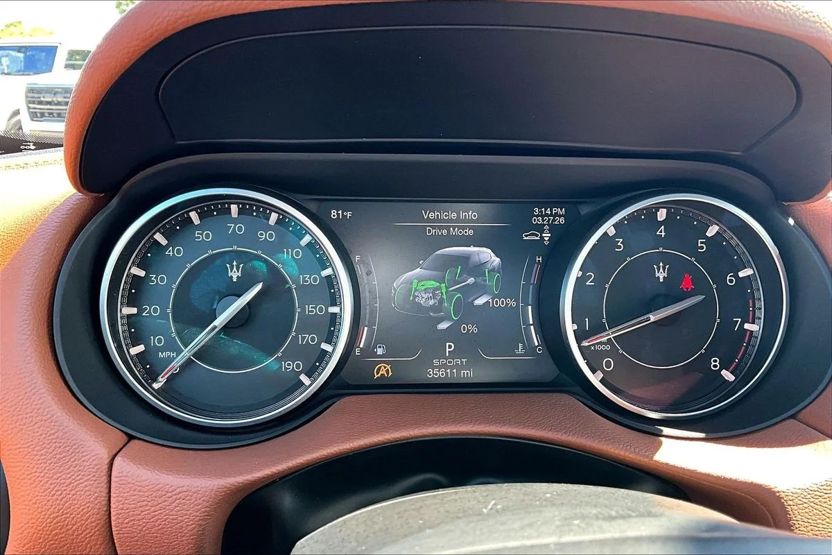 Used 2021  Maserati  image 13
