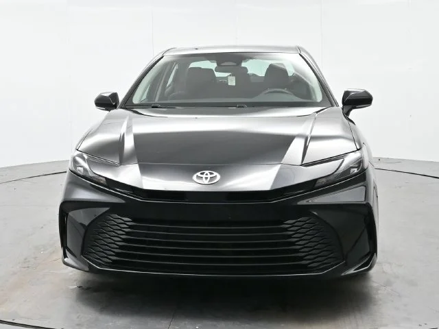 Used 2025 Midnight Black Me Toyota LE image 2