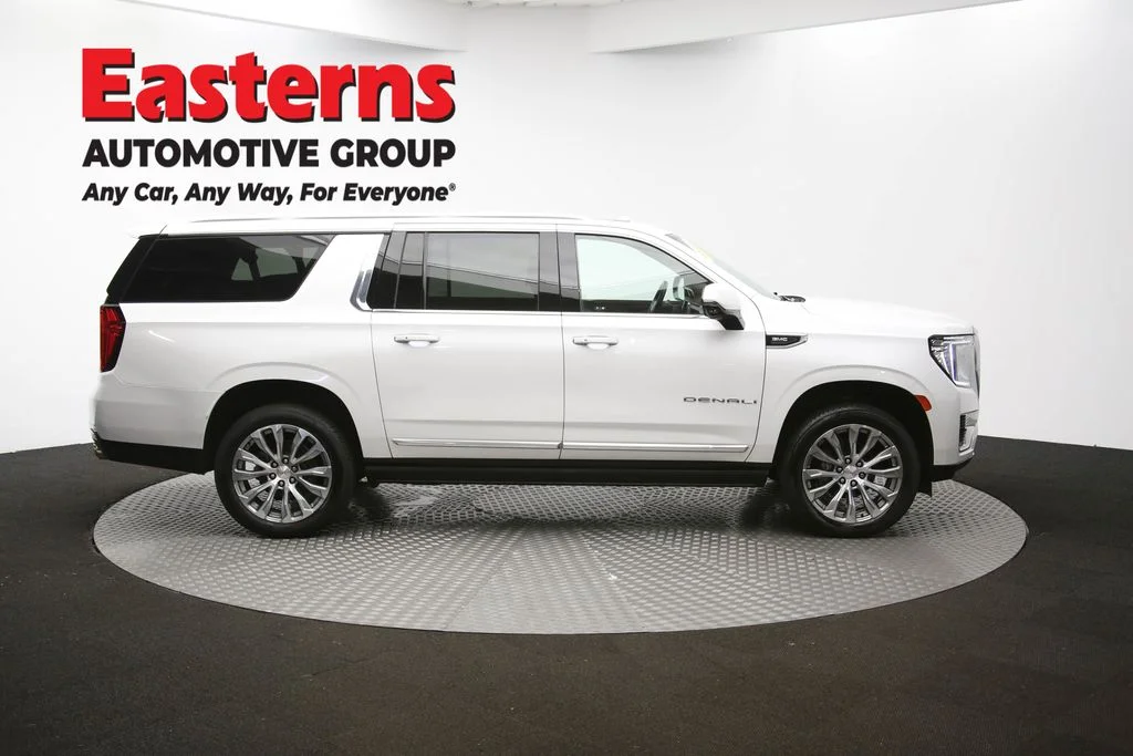 Used 2022 White GMC Denali image 51