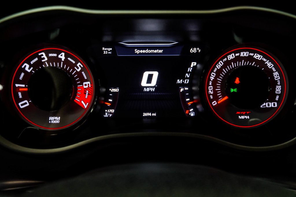 Used 2018 White Dodge SRT image 33