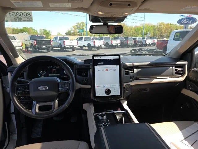 Used 2023 White Metallic Ford Platinum image 26