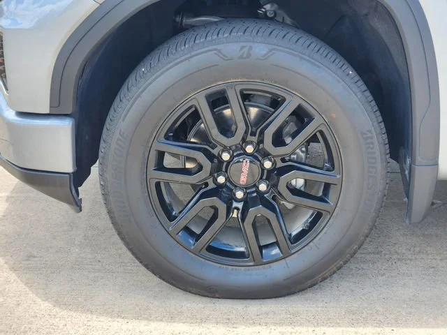 Used 2025 Sterling Metallic GMC Elevation image 10