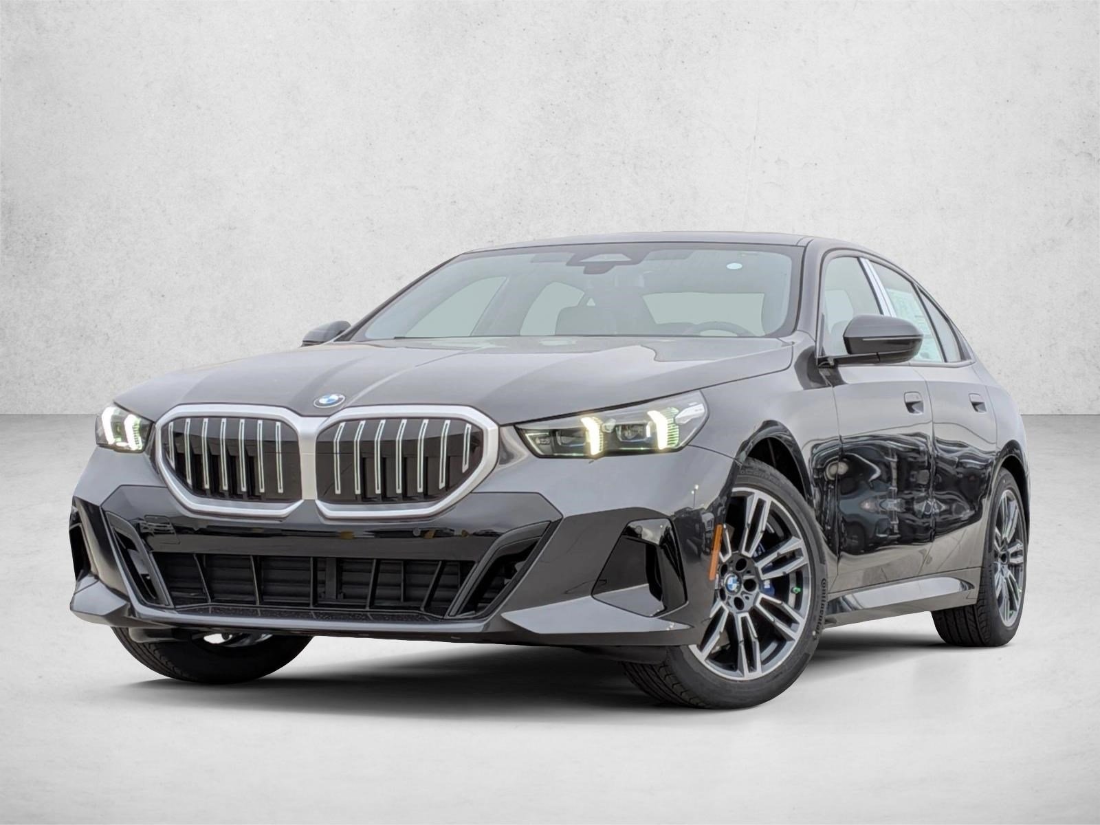 Used 2026 Dark Graphite Metallic BMW 530i xDrive image 1