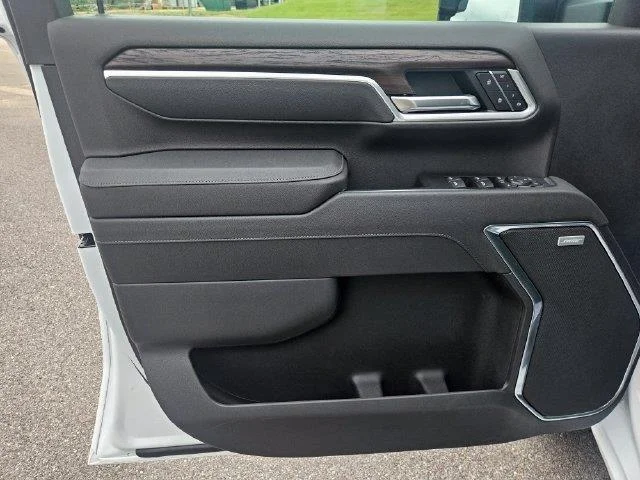 New 2026 Summit White GMC SLT image 10