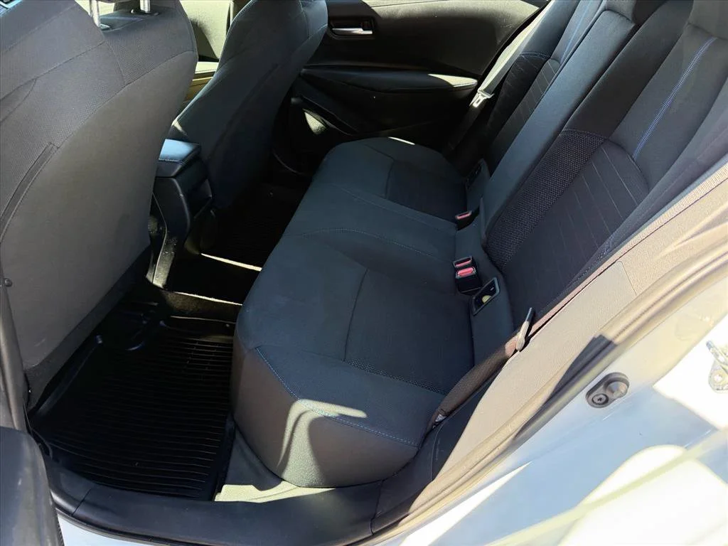 Used 2022 White Toyota SE Nightshade image 10