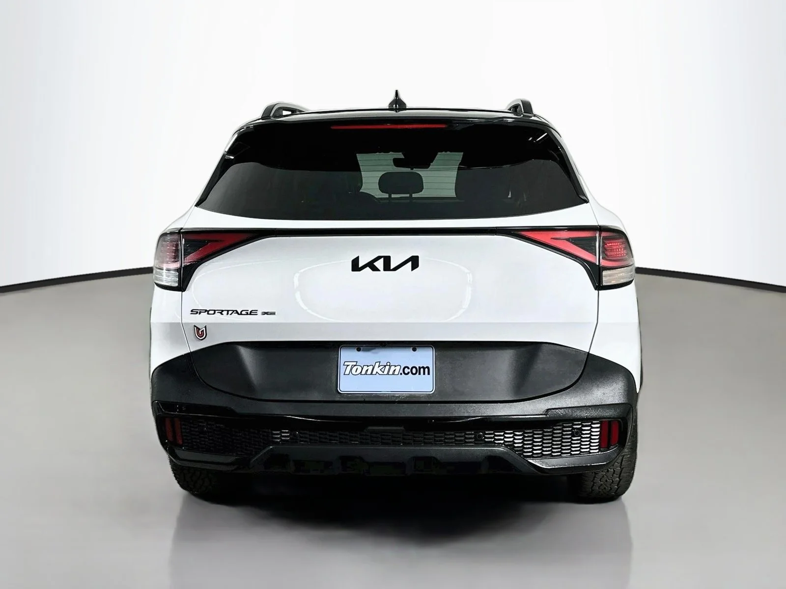 Used 2025 Glacier White Pearl/Ebony Black Roof Kia X-Pro image 6