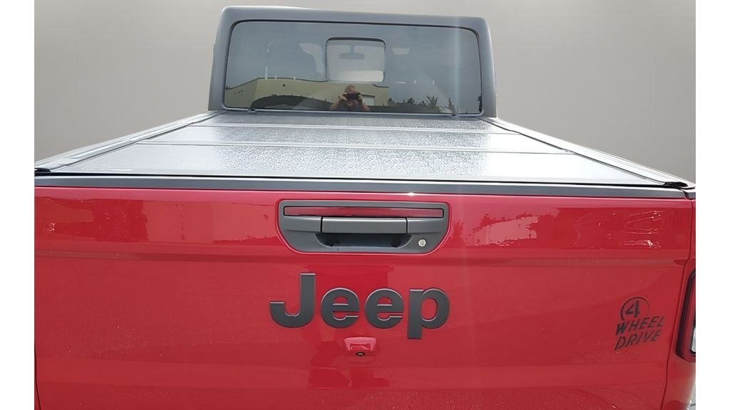 Used 2021 Red Jeep Willys image 27